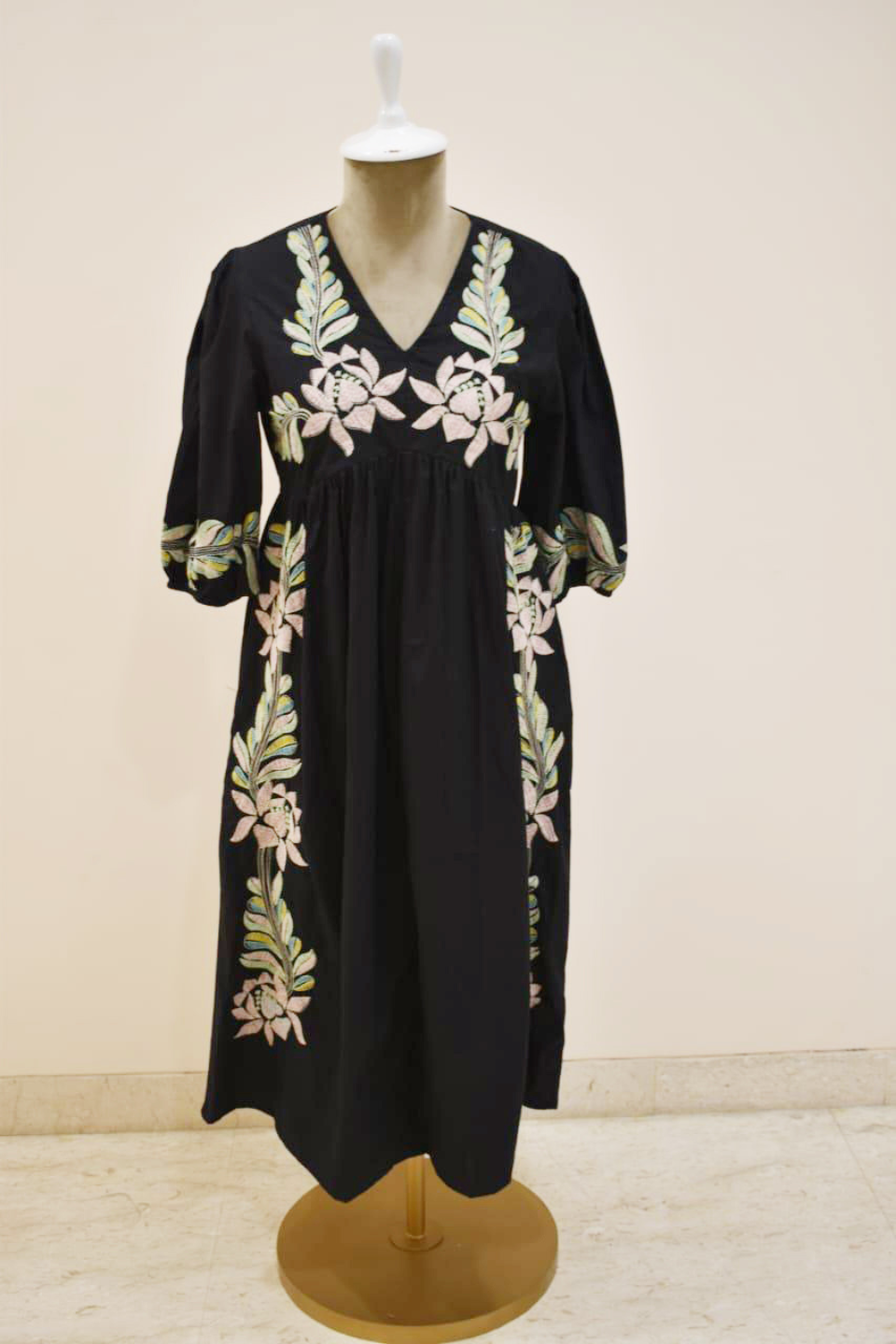 Black Floral Pattern Embroidery Cotton Dress