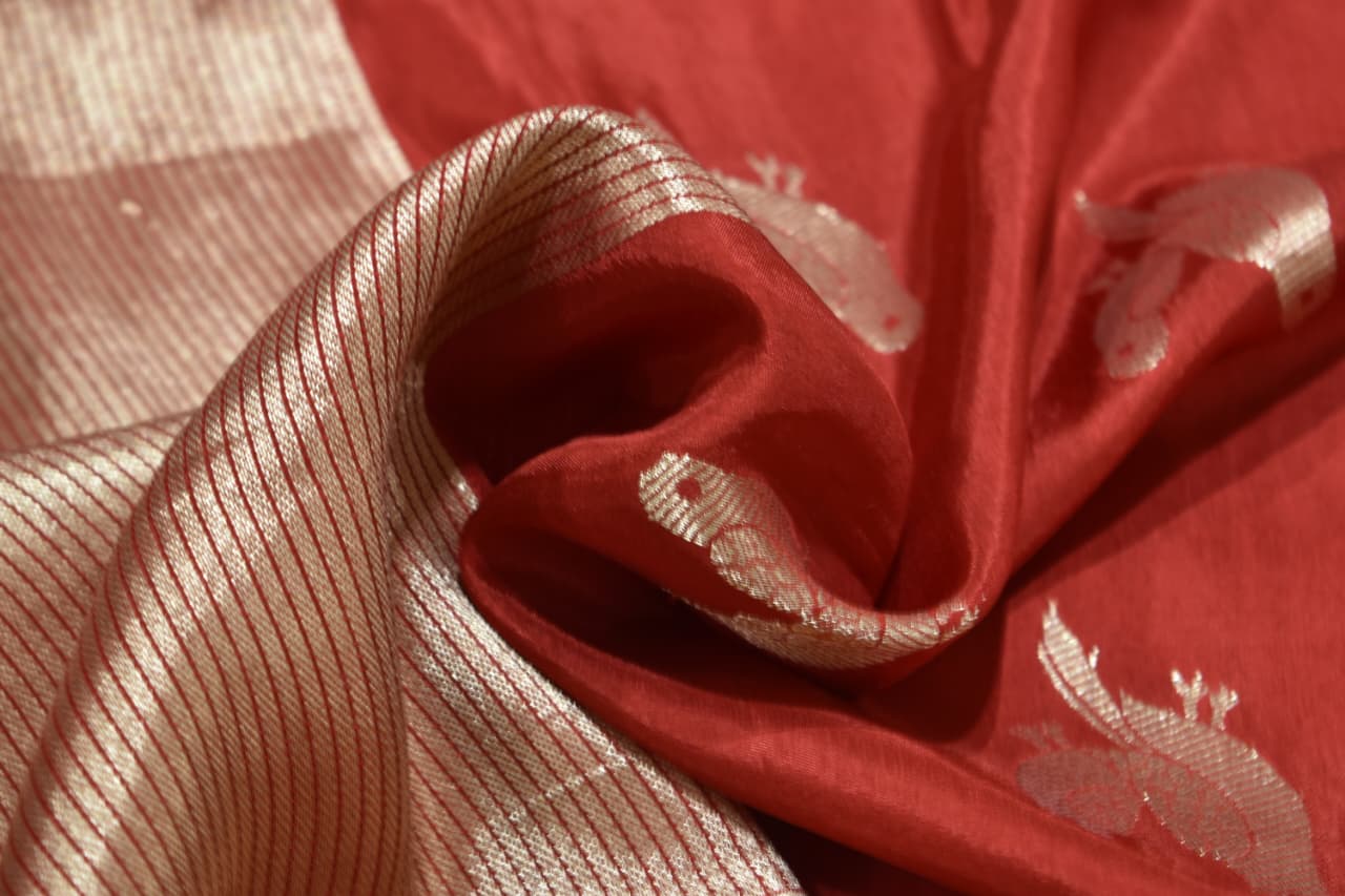 Graceful Red Silk Saree With Golden Bird & Stripe Zari Detailing
